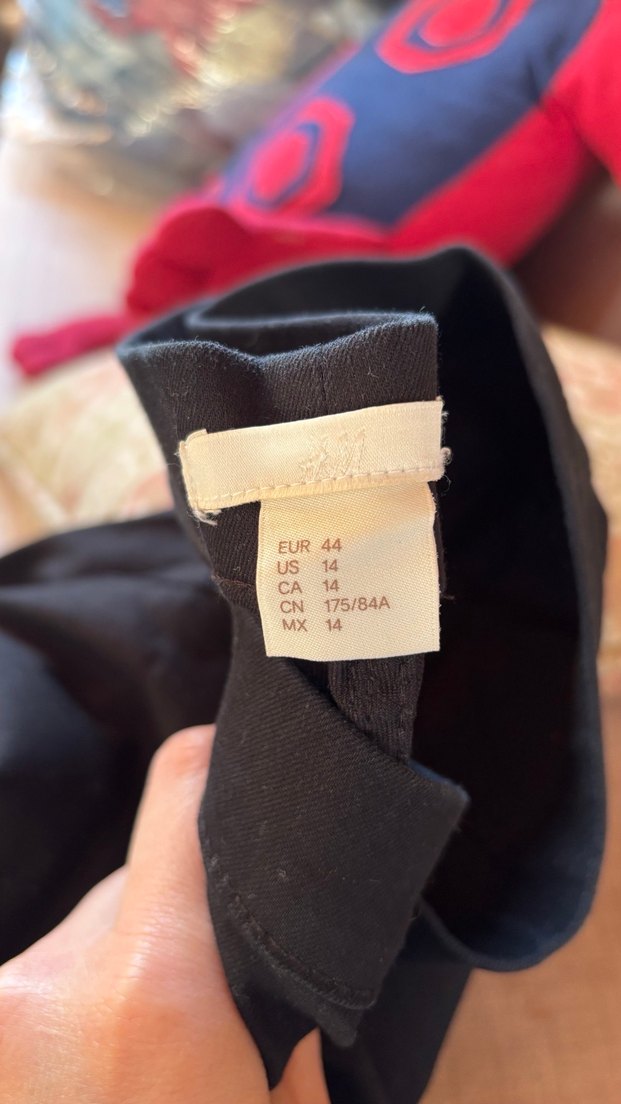 H&M simsiyah skinny jean 44 beden - Görsel 3