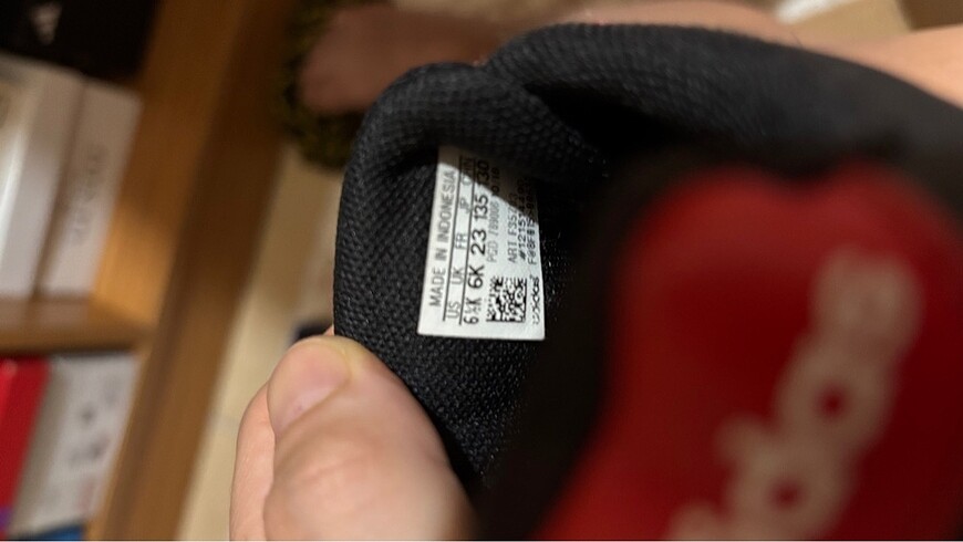 23 Beden siyah Renk 23 numara orijinal adidas unisex