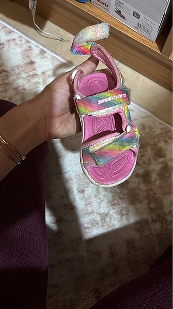 Skechers