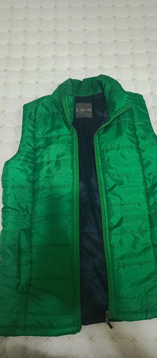 Yeşil Fermuarlı Yelek - Görsel 2