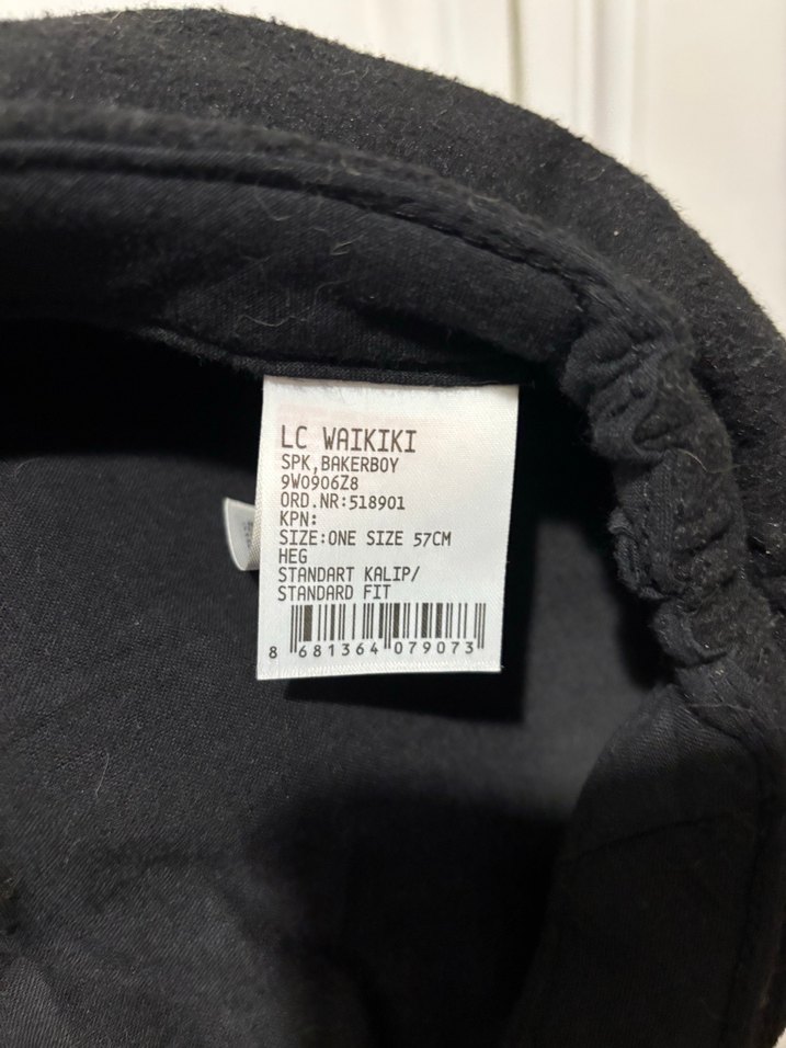 Düğmeli Siyah Yün Kadın Şapka - Görsel 3