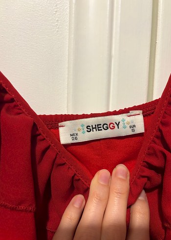 Kırmızı Üstü Fırfırlı Puantiyeli Uzun Tulum - Görsel 4