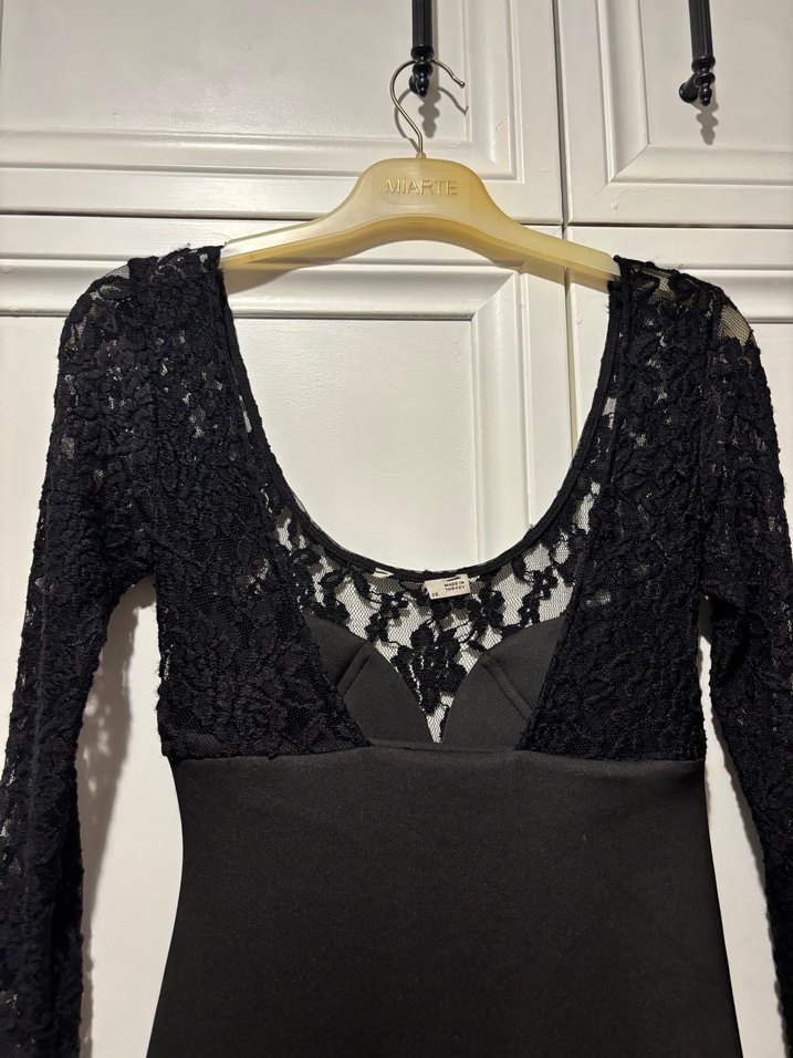 Dantel Detaylı Siyah Mini Elbise - Görsel 2