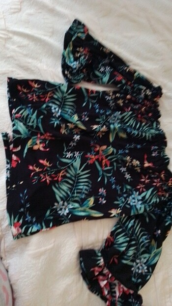 Çiçekli bluz - Görsel 3