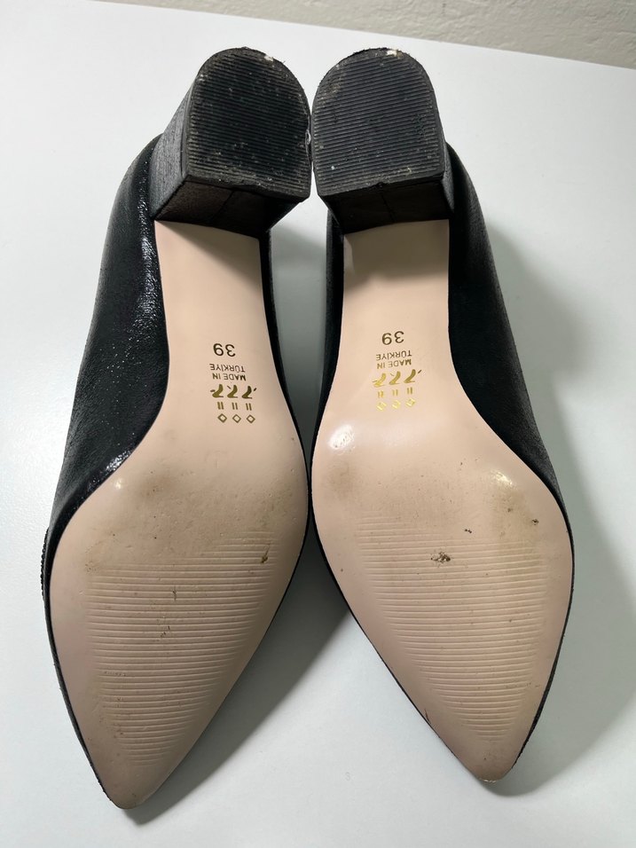 Marjin 39 Numara Siyah Yılan Desenli Payetli Topuklu Ayakkabı - Görsel 4