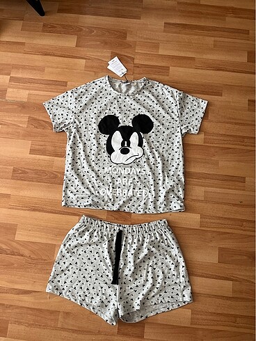 Pijama takımı