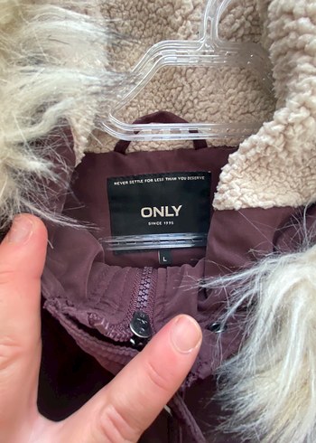 Sokak Stili Bordo Kürklü Kadın Mont - Görsel 2