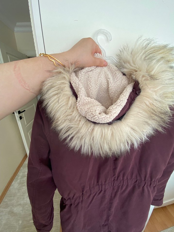 Sokak Stili Bordo Kürklü Kadın Mont - Görsel 5