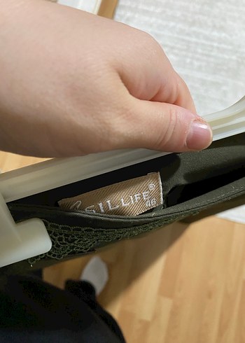 Klasik Dökümlü Uzun Yeşil Etek - Görsel 3