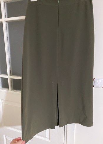 Klasik Dökümlü Uzun Yeşil Etek - Görsel 4