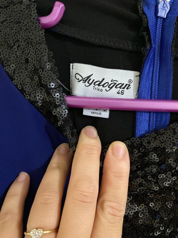 Uzun Kollu Lacivert Pul Detaylı Abiye Elbise - Görsel 5