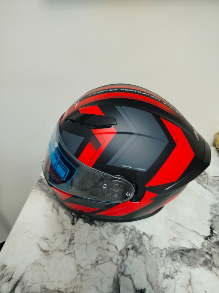 Kırmızı sıfır ürün M beden Motosiklet Kaskı - Görsel 4