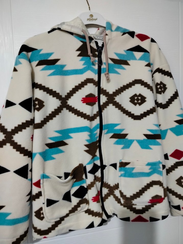 Kapüşonlu Desenli Kadın Ceket - Görsel 5