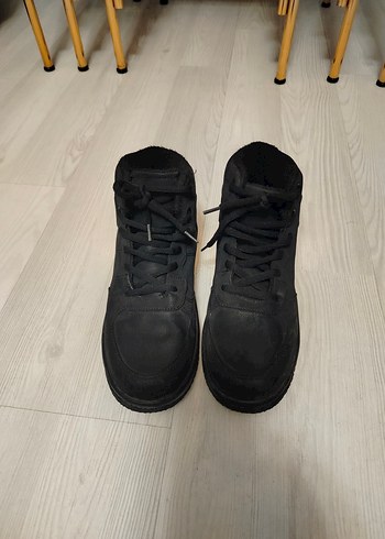 Siyah Bağcıklı Erkek Çocuk Botu - Görsel 7