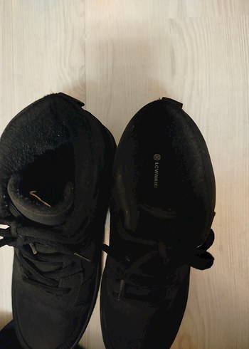 Siyah Bağcıklı Erkek Çocuk Botu - Görsel 4