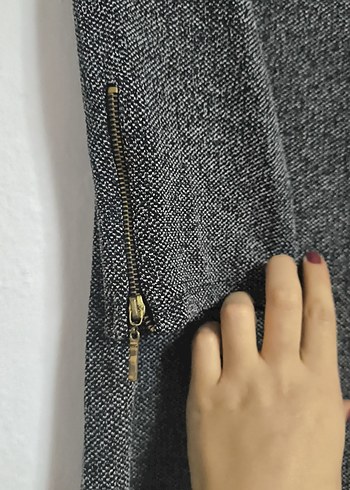 Uzun Kesim Gri Siyah Salaş Triko Elbise - Görsel 2