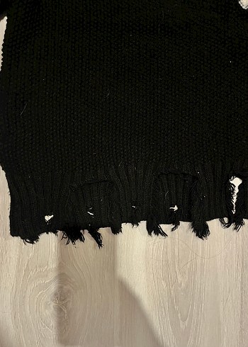 Siyah V Yaka Örgü Salaş Kazak - Görsel 3