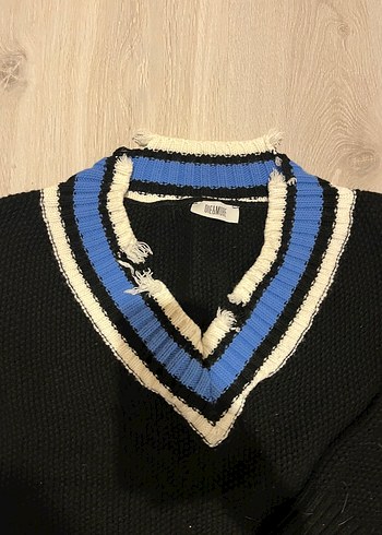 Siyah V Yaka Örgü Salaş Kazak - Görsel 4