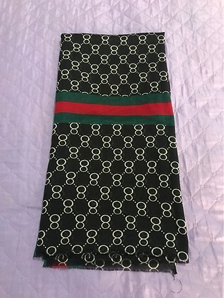 Gucci şal