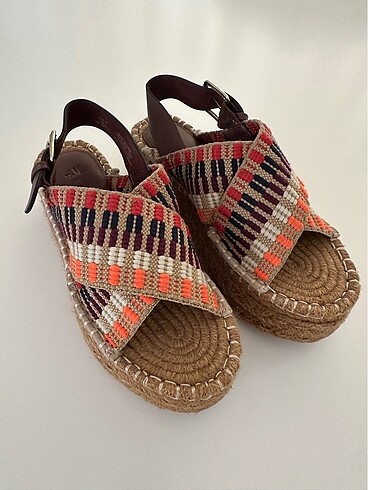 35 Beden H&M hasır sandalet