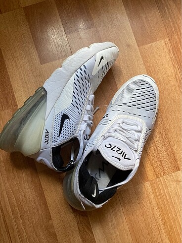 37,5 Beden Nike aır spor ayakkabı