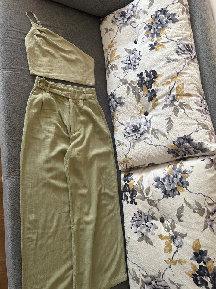 Stradivarius Haki Kadın Keten Pantolon - Görsel 2