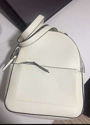 Stradivarius Beyaz Sırt Çantası