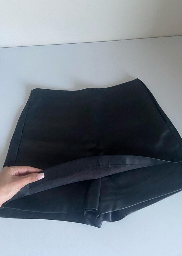 Stradivarius Deri Şort Etek Kullanılmadı  - Görsel 3