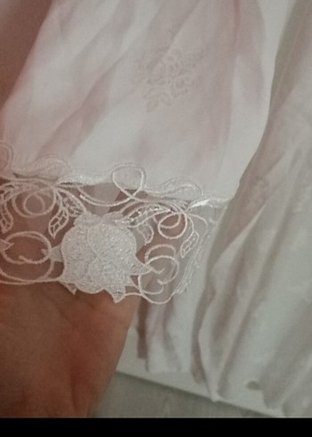 Uzun Kollu İşlemeli Beyaz sabahlık - Görsel 2