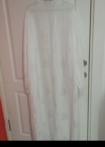 Uzun Kollu İşlemeli Beyaz sabahlık - Görsel 7