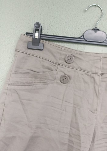 Düğmeli  gri Şort - Görsel 3