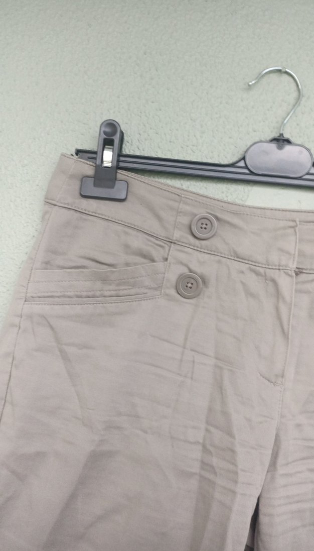 Düğmeli  gri Şort - Görsel 3