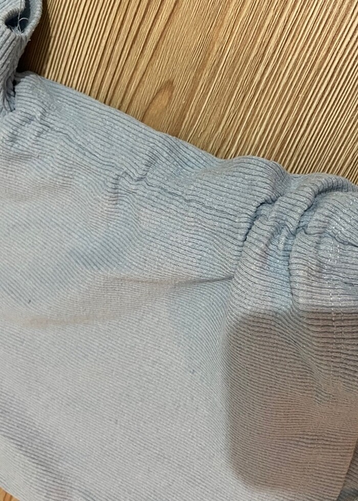 Bel kısmından Büzgülü tişört - Görsel 2