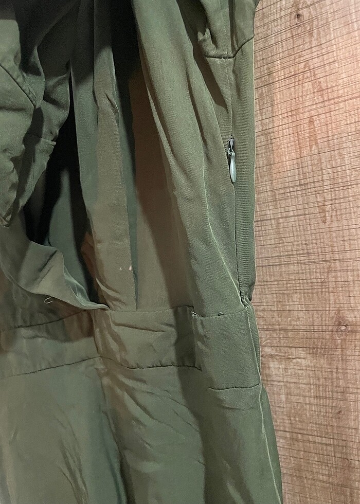 Yeşil elbise - Görsel 4