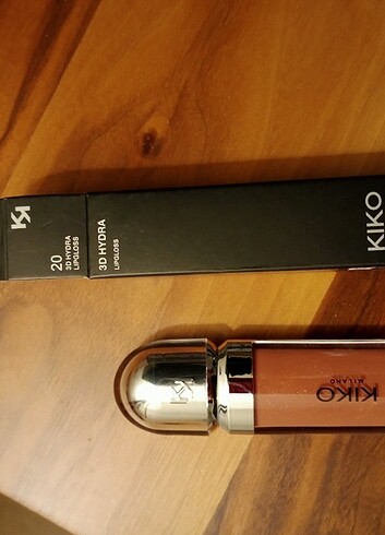 Kiko Kiko 20 no gloss