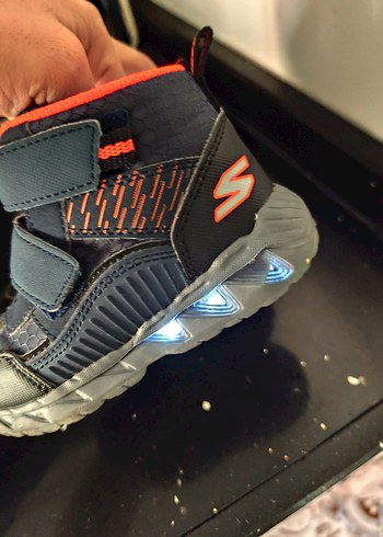 Skechers su geçirmez erkek çocuk bot - Görsel 8