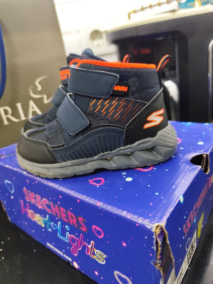 Skechers su geçirmez erkek çocuk bot - Görsel 2