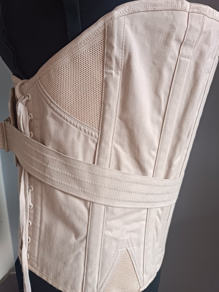 ALMANYA ÜRETİM MEDİKAL KORSE - Görsel 5