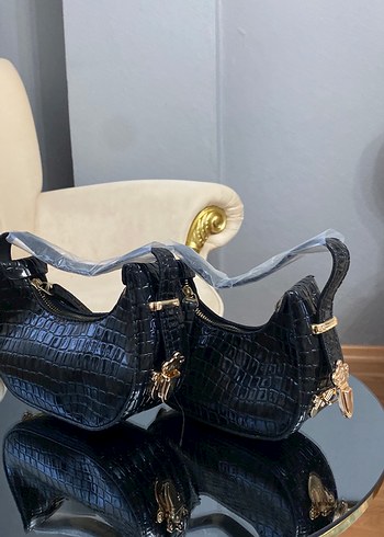 Klasik Siyah Yılan Derisi Desenli Kadın Çantası - Görsel 3