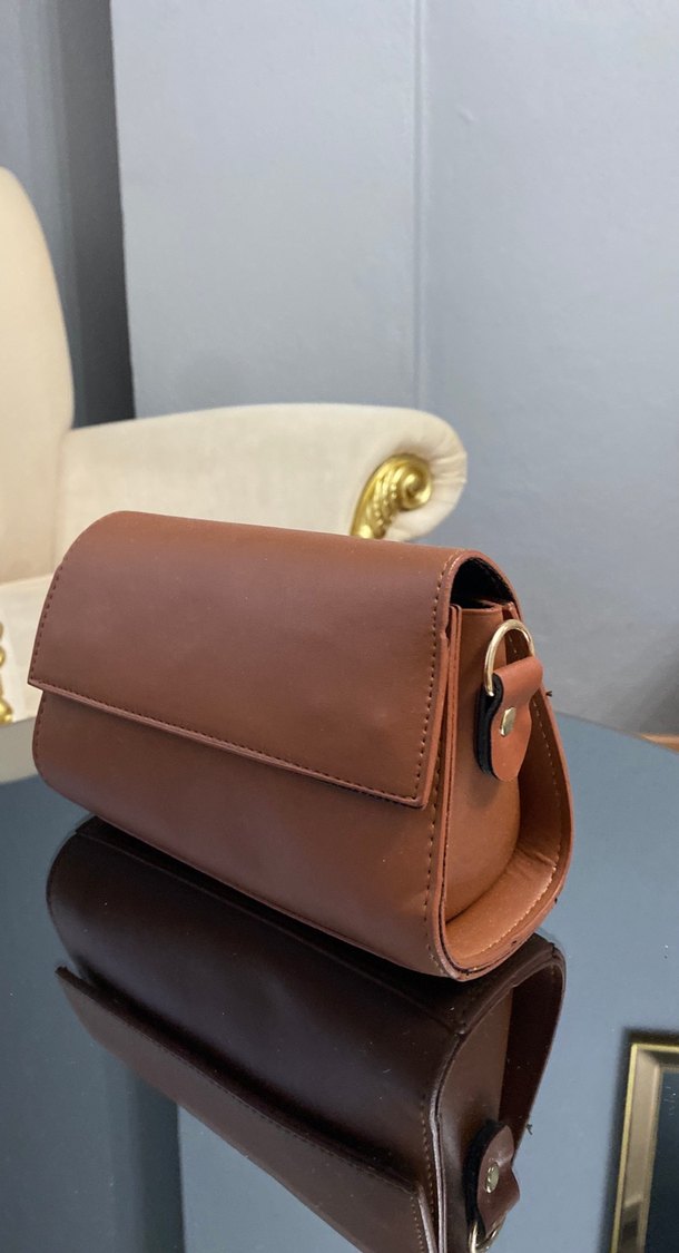 Kahverengi Deri Kemerli Kadın Çanta - Görsel 2