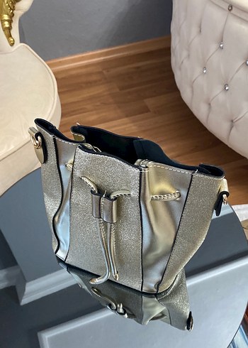 Kadın Altın Rengi Deri Çanta - Görsel 3