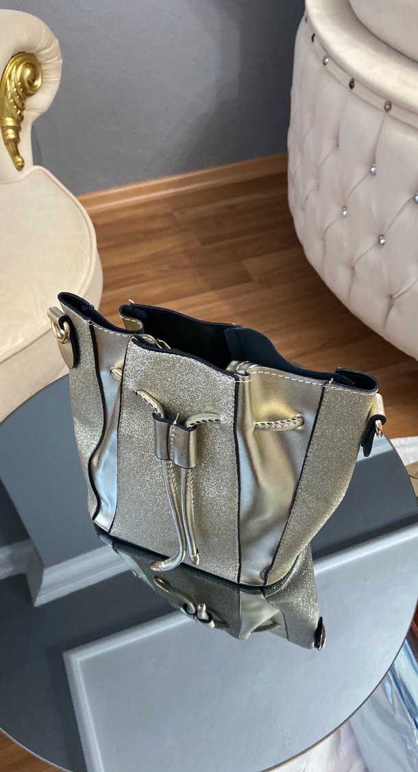 Kadın Altın Rengi Deri Çanta - Görsel 3