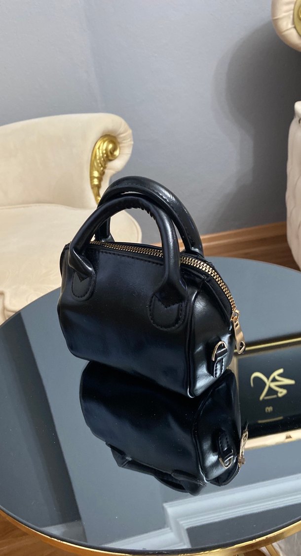 Klasik Siyah Deri Kadın Omuz Çantası - Görsel 2