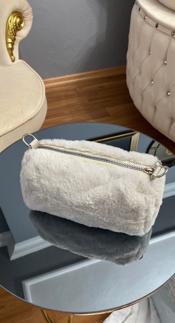 Beyaz Peluş Kadın Omuz Çantası - Görsel 2