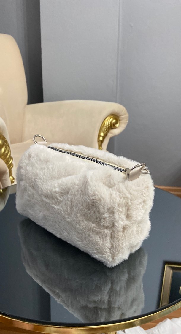 Beyaz Peluş Kadın Omuz Çantası - Görsel 3