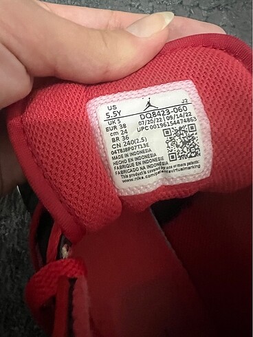 37 Beden bordo Renk Jordan ayakkabı