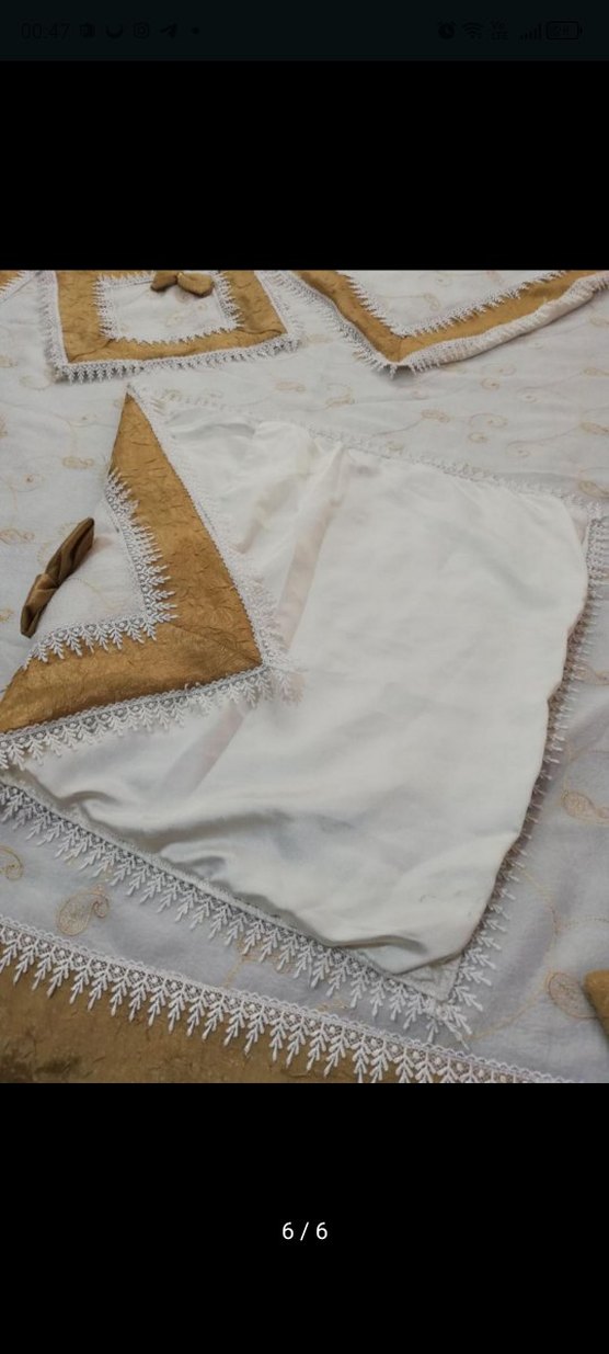 İşlemeli Beyaz Parlak Yatak Örtüsü - Görsel 3