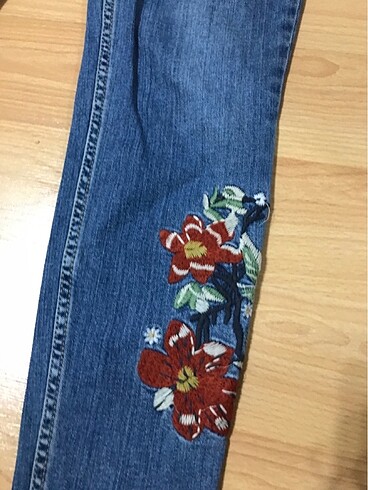 LC Waikiki Cicekli kot pantolon