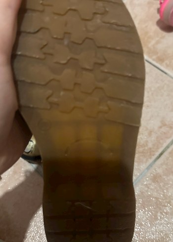 Kız Çocuk Parlak Altın Botlar - Görsel 5