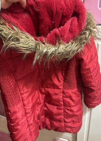 Kız Çocuk Kırmızı Kürklü Sıcak Mont - Görsel 6